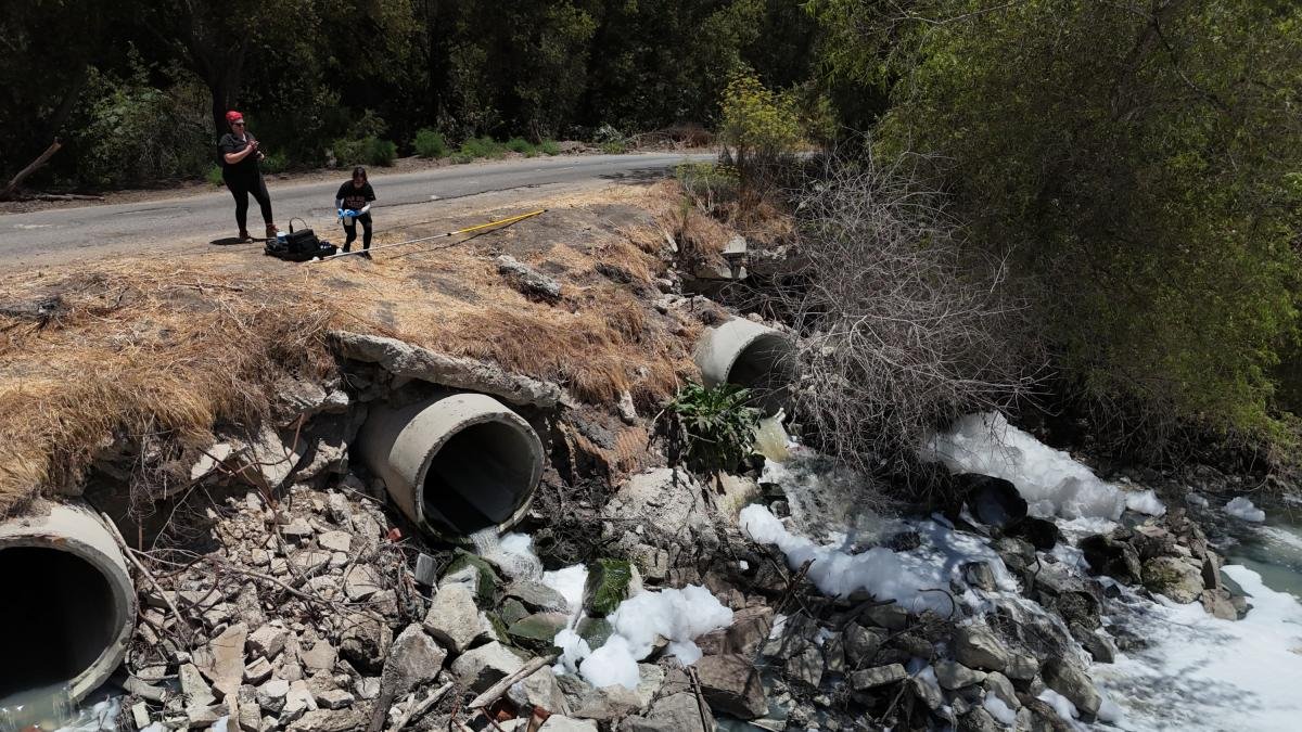 Millones de dólares en pérdidas deja contaminación trasfronteriza del río Tijuana