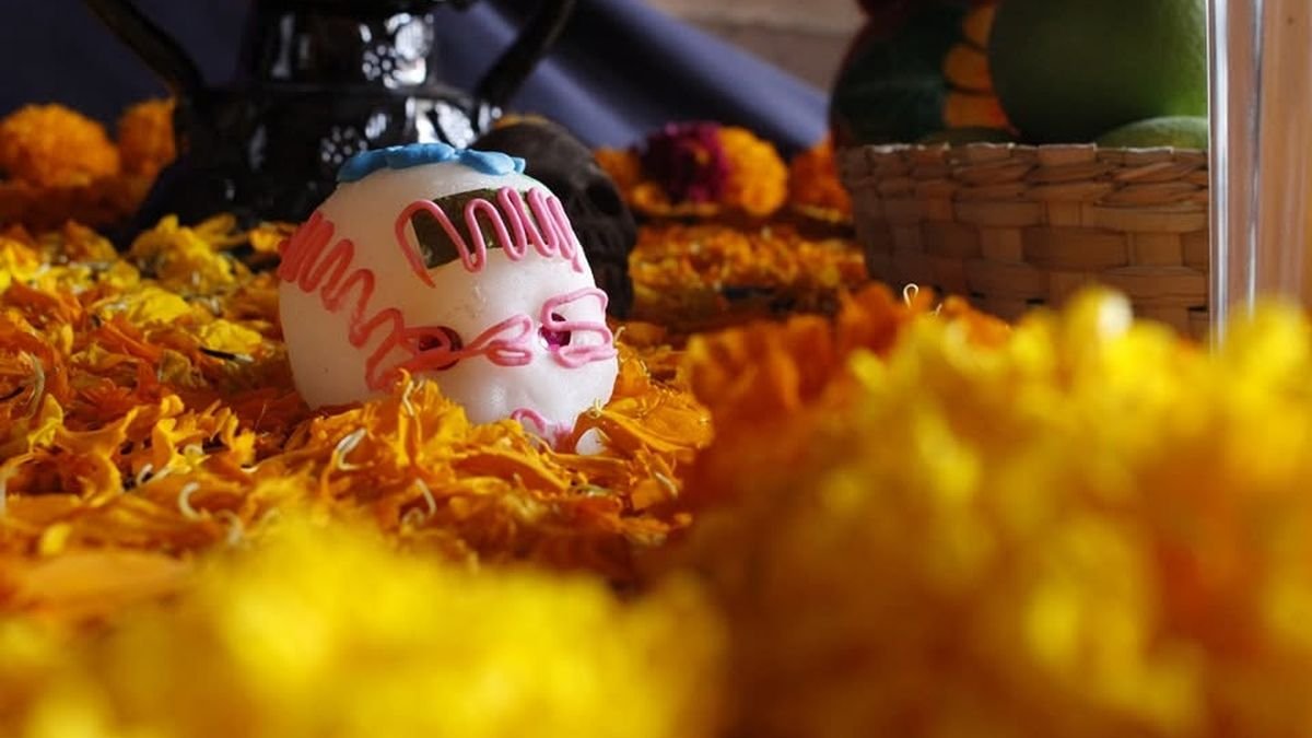 La Noche de Ánimas llega a Morelia con ocho altares tradicionales; conoce dónde verlos