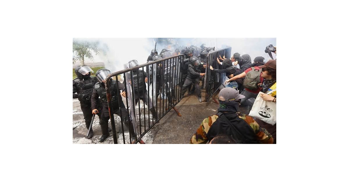 Pablo Lemus responde tras protestas por agua en Jalisco: investigarán actuación policial