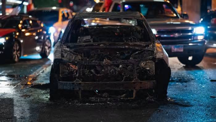 Vehículo se calcina tras accidente en la Guanajuato-Juventino Rosas; conductor presenta quemaduras de gravedad