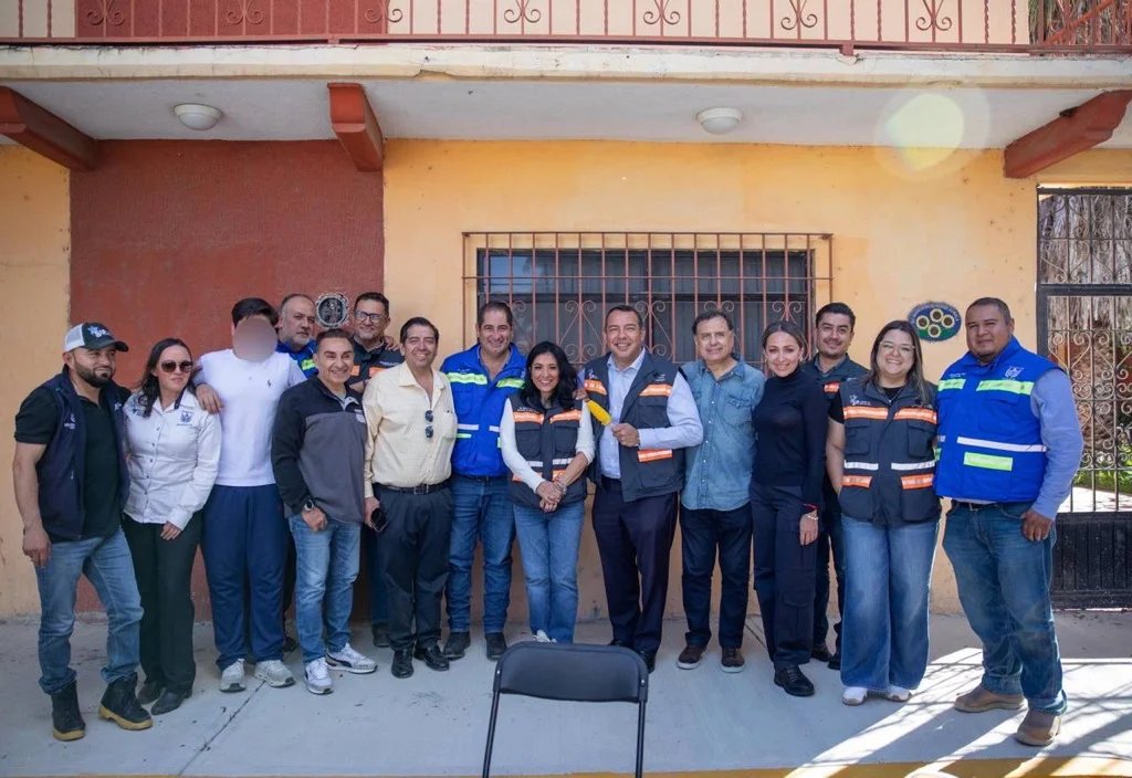 Entregan rehabilitación de calle Cadereyta en San Juan del Río