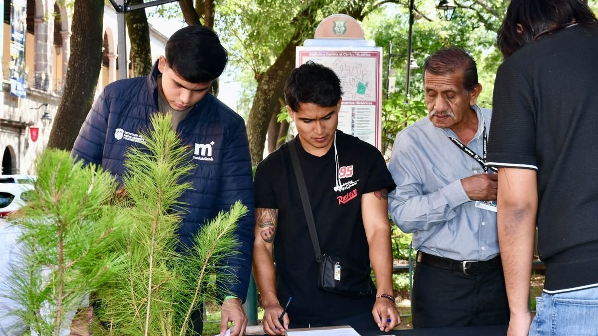 Adopta un Árbol Morelia llega al Jardín de las Rosas con guayabos, granados y pinos