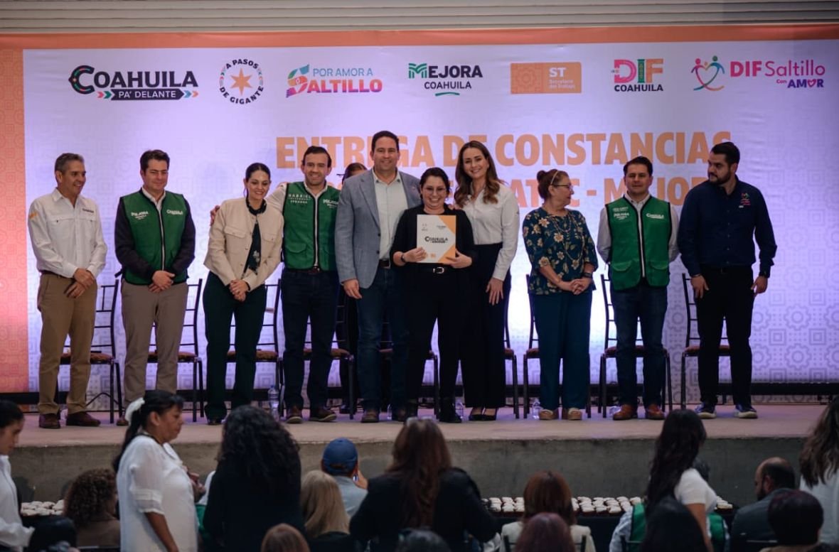 Se gradúan 822 de talleres; suman esfuerzos DIF Saltillo, MEJORA Coahuila, ICATEC y Brigada 56