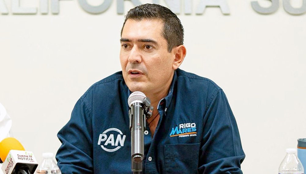 Mares pide licencia en el PAN; buscará candidatura por La Paz