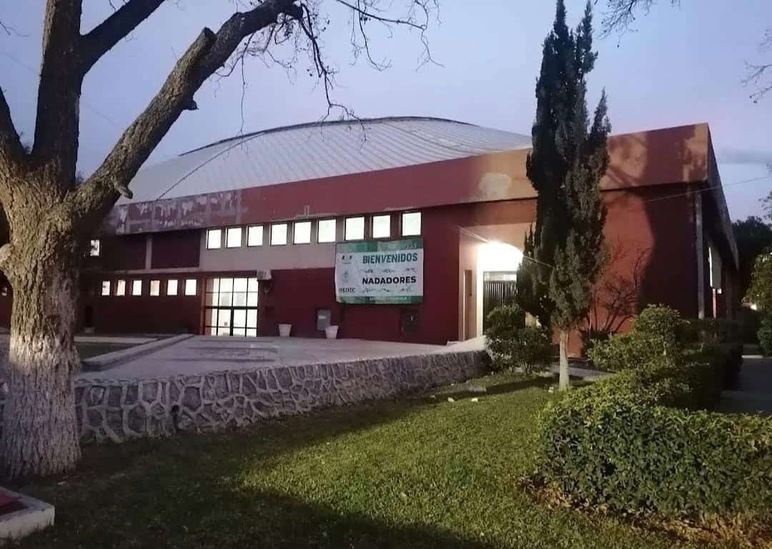 Usuarios de la Alberca Olímpica Saltillo reportan robos en vehículos