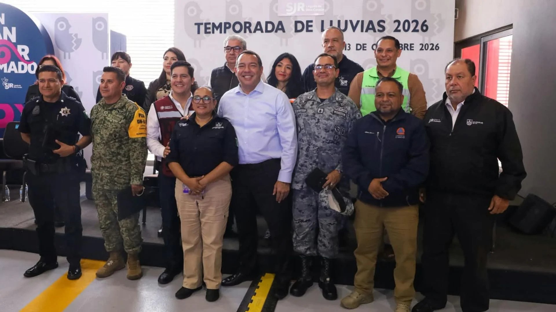 Roberto Cabrera coordina Puesto de Mando ante temporada de lluvias en San Juan del Río