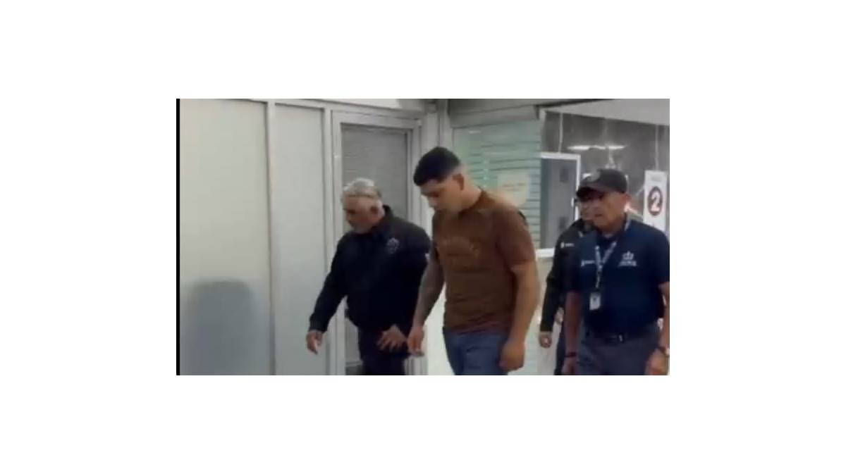 Investigan a dos policías de Jalisco por golpizas en marcha por el agua en Guadalajara