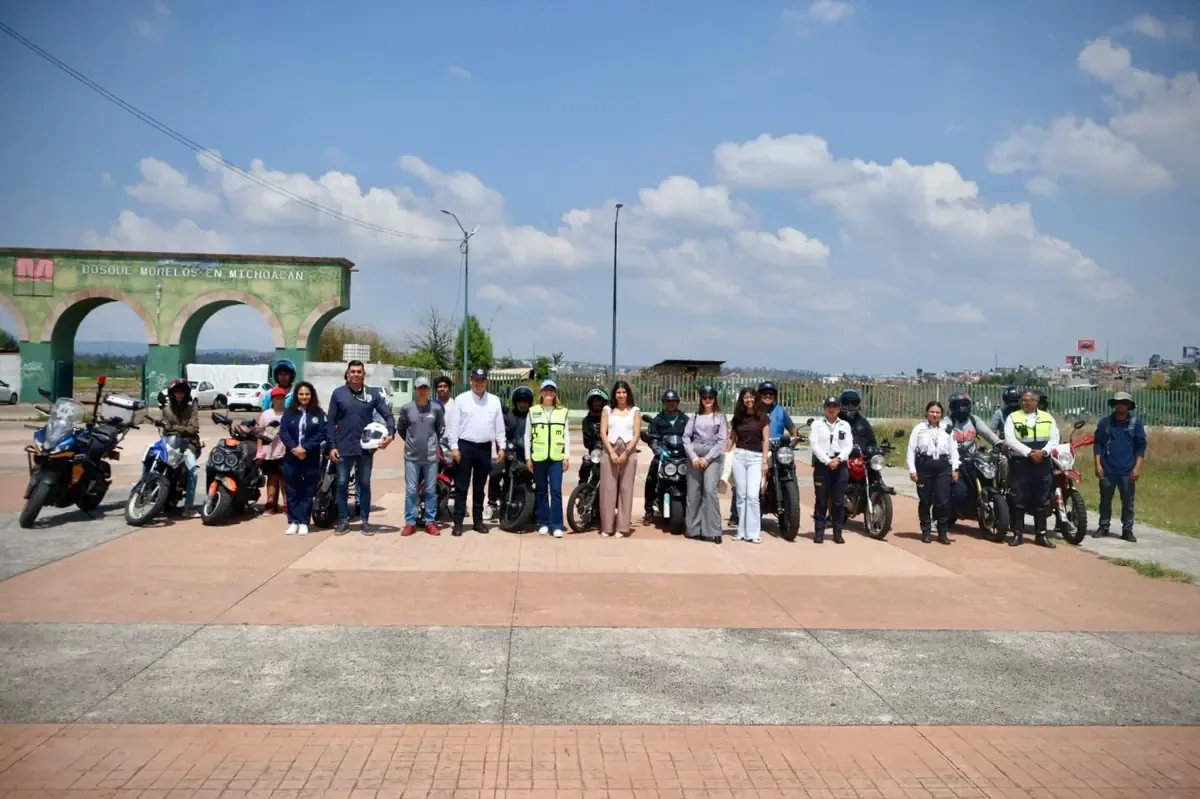 Capacitan a 17 motociclistas en Morelia para movilidad segura