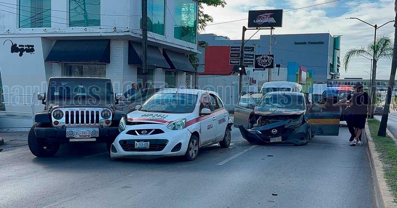 Choque múltiple en Tampico deja dos pasajeras lesionadas