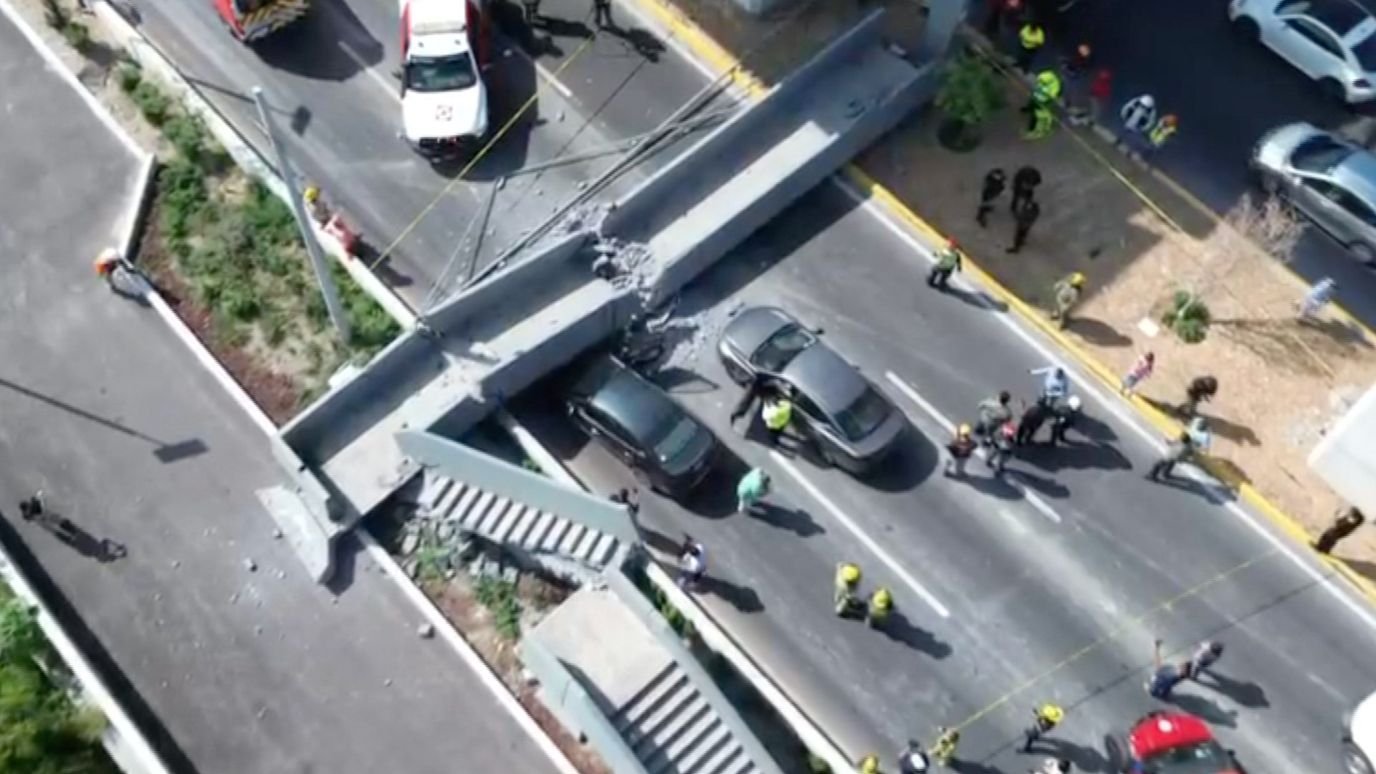 Maquinaria del Metro Provocó Caída de Puente Peatonal en Monterrey, Nuevo León