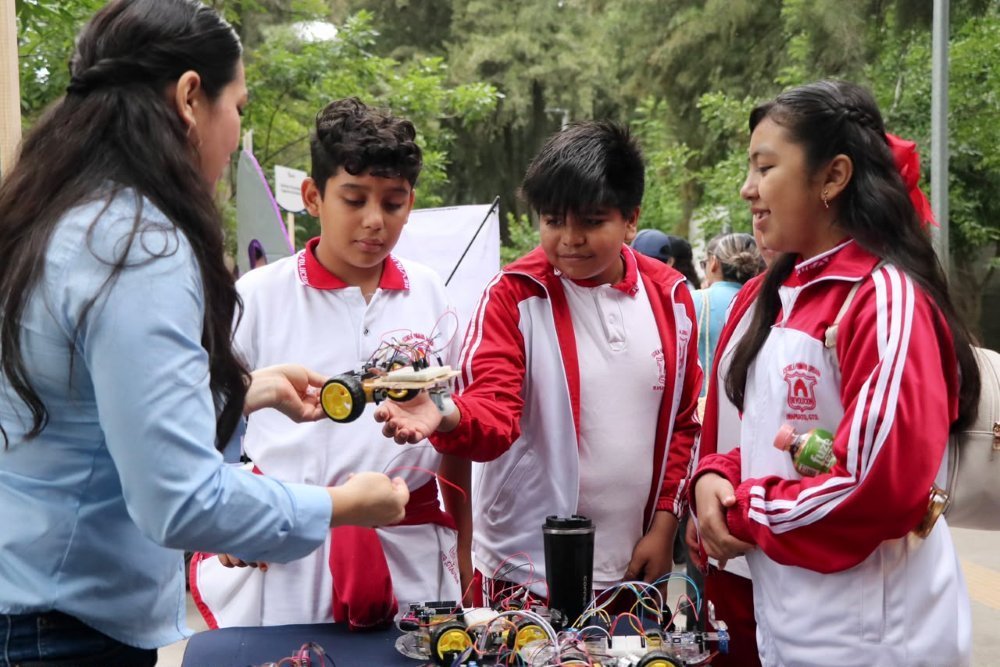 IRABOT 2.0 reúne a estudiantes de Irapuato para impulsar la robótica y la innovación