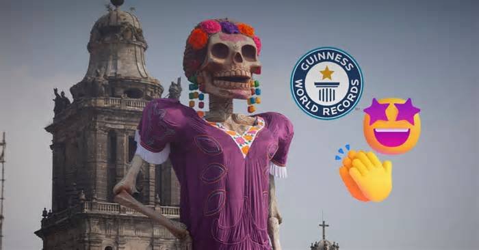 CDMX busca récord Guinness con una catrina de 32 metros en el Zócalo