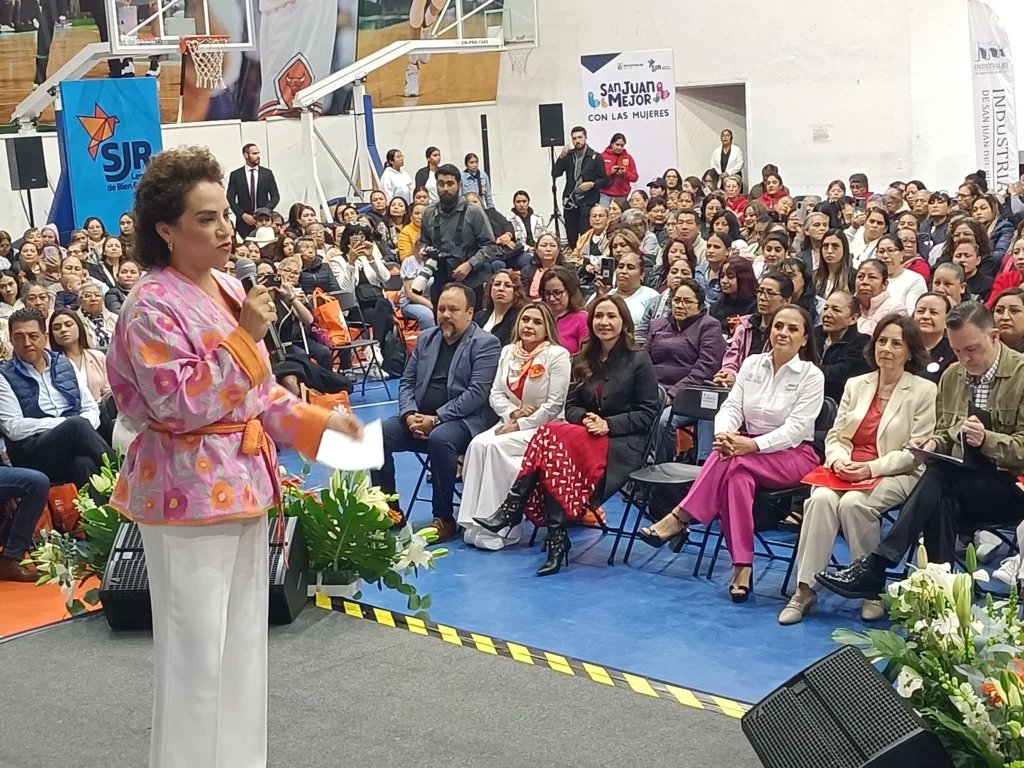 Adriana Meza revela cómo CEFIM transformó su vida durante congreso en San Juan del Río