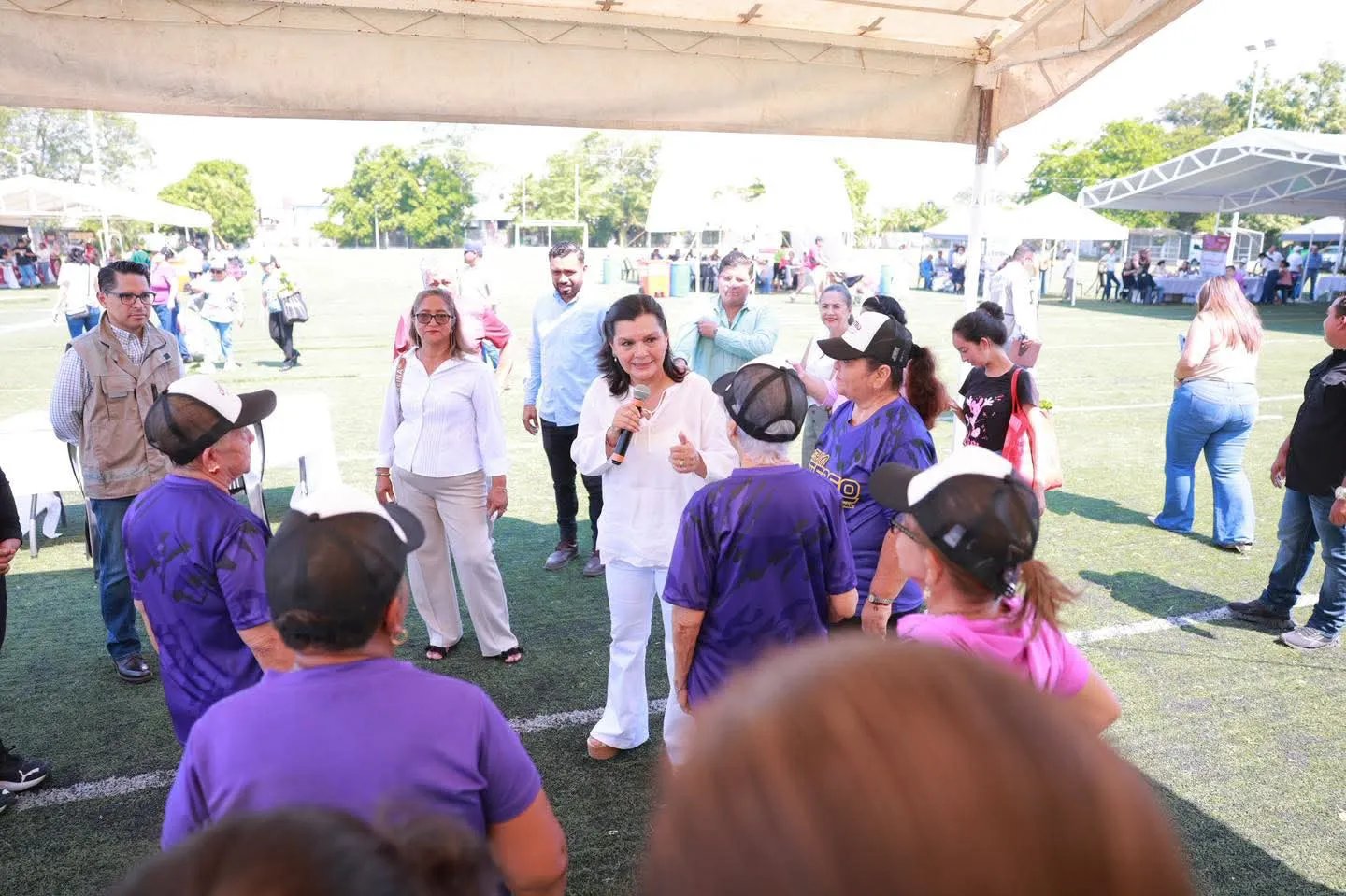 Centro +Cerca lleva trámites y servicios a La Manga II en Villahermosa